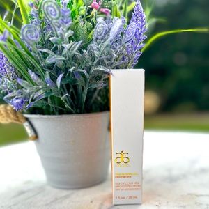 Arbonne RE9 Advanced Prepwork soft Focus veil Broad Spectrum SPF 30 Sun Screen